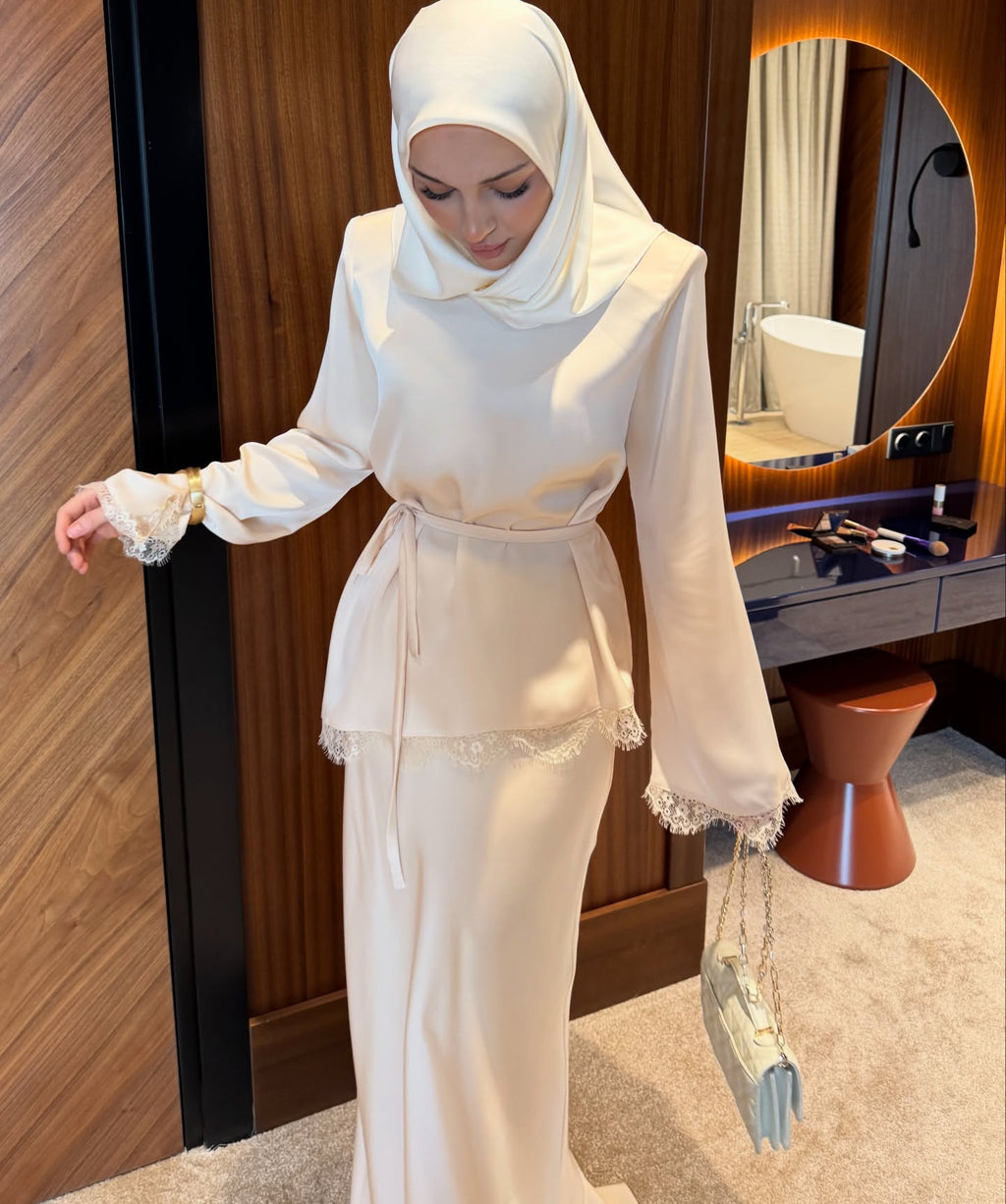 Romantic Saten Takım Elbise (Kopya)