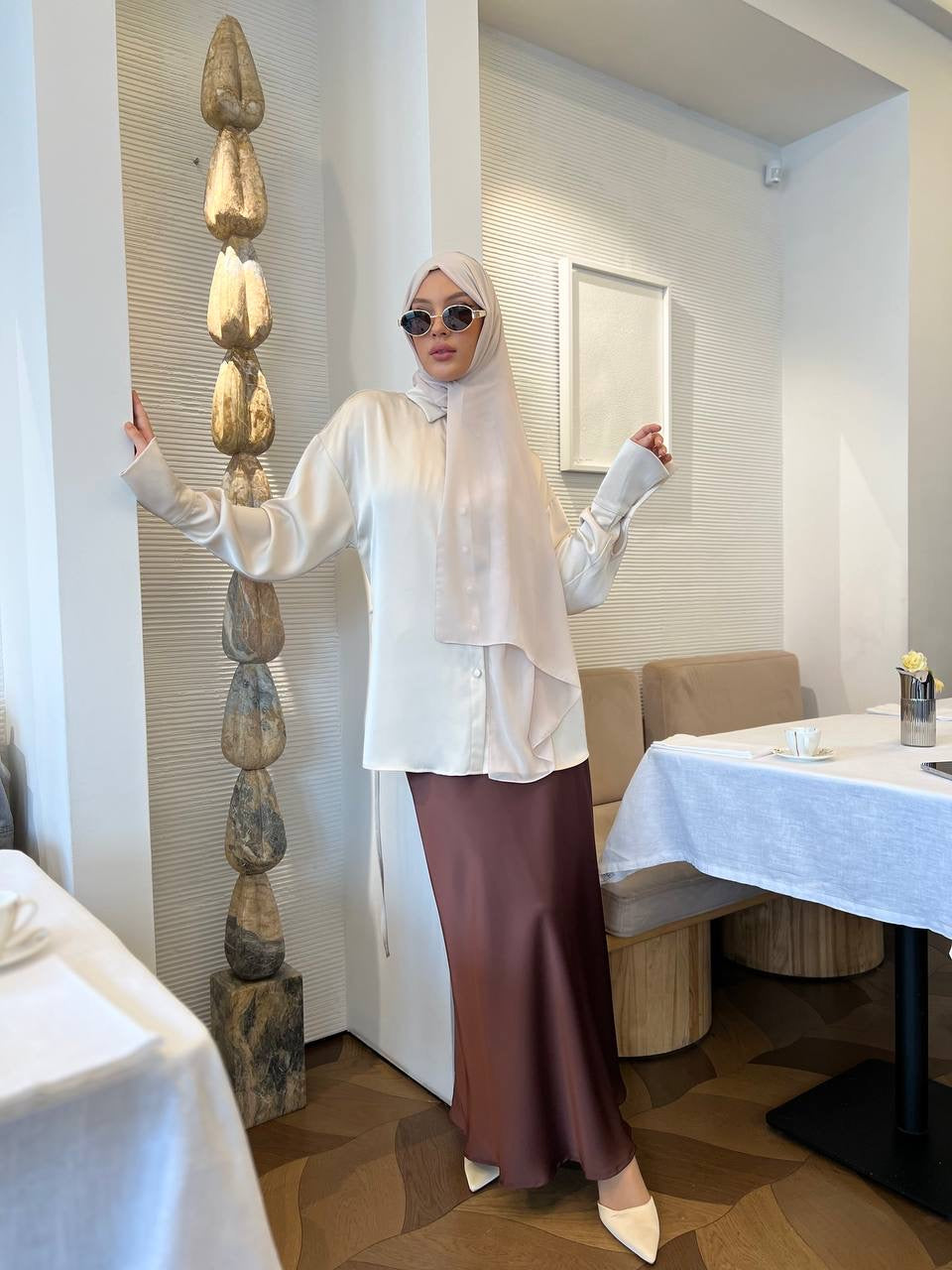 Kuşaklı Saten Gömlek –Bej