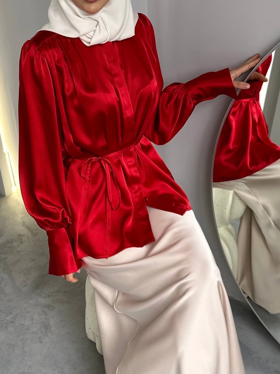 Kuşaklı Saten Gömlek – Kırmızı